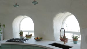 Building Off the Grid, Season 5 Episode 1 image