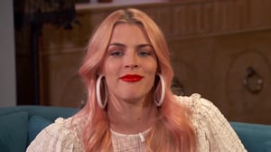 Busy Tonight, Season 1 Episode 52 image