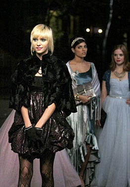Gossip Girl - Season 2, "It's a Wonderful Lie" - Taylor Momsen as Jenny, Amanda Setton as Penelope, Dreama Walker as Hazel