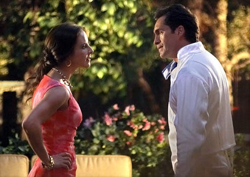 Weeds - Season 5 - "A Modest Proposal" - Kate del Castillo as Pilar Guzman and Demian Bichir as Esteban Reyes