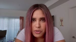 Connecting..., Season 1 Episode 7 image