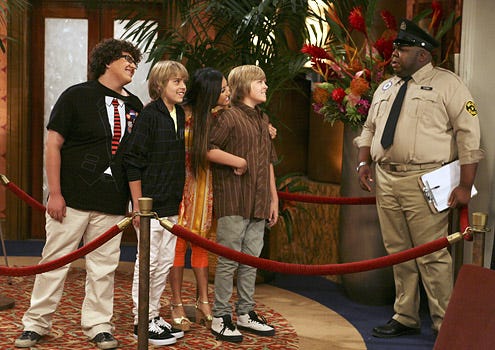 Suite Life on Deck - Season 1 -  "Show and Tell" - Matthew Timmons as Woody, Cole Sprouse as Cody, Dylan Sprouse as Zack and Windell Middlebrooks