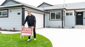 Flipping 101, Season 4 Episode 1 image