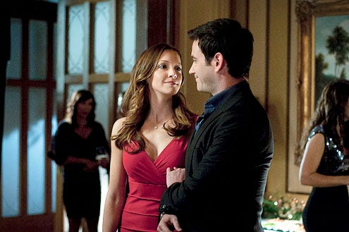 Arrow - Season 1 - "Year's End" - Katie Cassidy and Colin Donnell