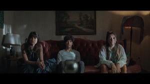 Lov3, Season 1 Episode 1 image