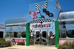 Diners, Drive-ins and Dives, Season 3 Episode 4 image