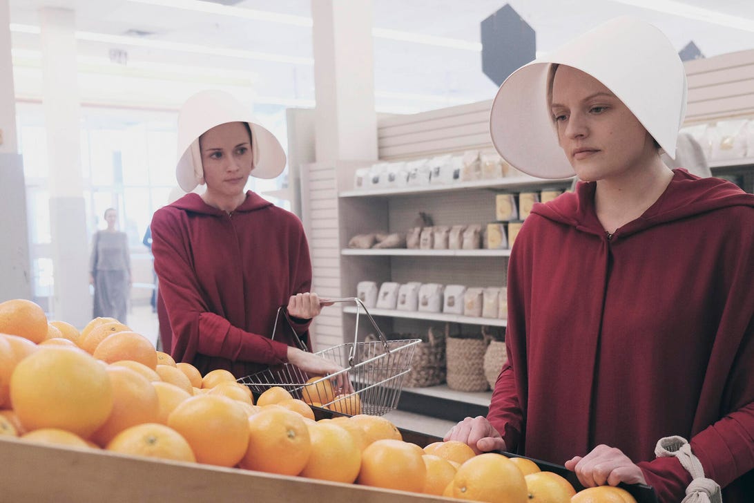 The Handmaid's Tale Cast Reveals Very Early Plans for Season 2