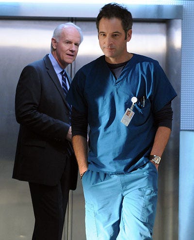 Miami Medical - Season 1 - "Golden Hour" - Jeremy Northam as Dr. Proctor and guest star Mike Farrell as Dr. Carl Willis