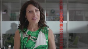 Girlfriends' Guide to Divorce, Season 3 Episode 1 image