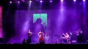 Eye on Entertainment, Season 8 Episode 4 image