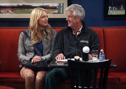 Are You There, Chelsea - Season 1 - "Strays" - Laura Prepon as Chelsea and Lenny Clarke as Melvin