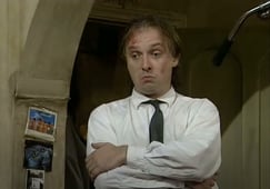 Bottom, Season 3 Episode 3 image