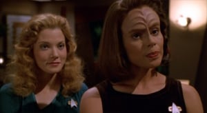 Star Trek: Voyager, Season 3 Episode 22 image