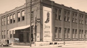 Red Steagall Is Somewhere West of Wall Street, Season 8 Episode 51 image