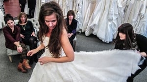 I Found the Gown, Season 3 Episode 13 image