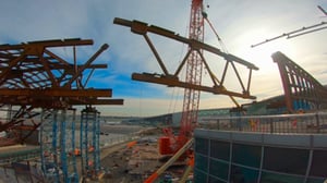 New York Super Airport, Season 1 Episode 1 image