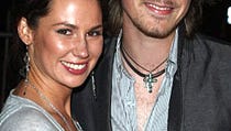 Taylor Hanson Welcomes Fourth Child