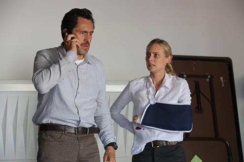 The Bridge - Season 1 - "Old Friends" - Demian Bichir as Marco Ruiz, Diane Kruger as Sonya Cross