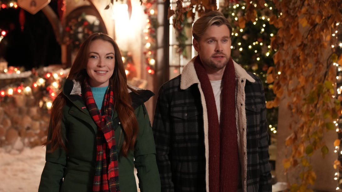 Lindsay Lohan and Chord Overstreet, In Love with Christmas