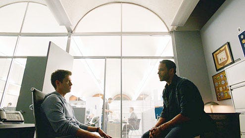 Graceland - Season 1 - "Pilot" - Aaron Tveit and Daniel Sunjata