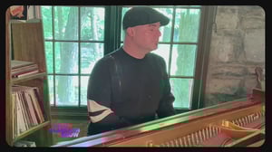 The Kelly Clarkson Show, Season 1 Episode 135 image