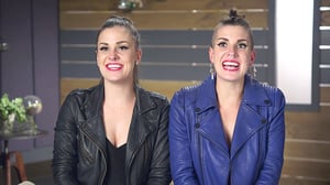 Twinning, Season 1 Episode 11 image