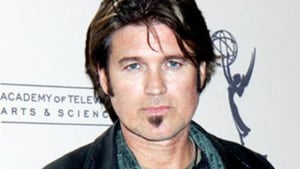 Eye on Entertainment, Season 5 Episode 24 image