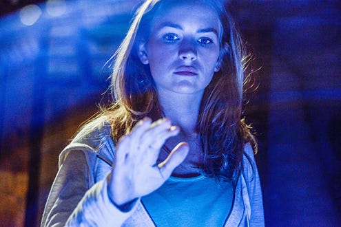Under the Dome - Season 1 - "The Fourth Hand" - Britt Robertson as Angie
