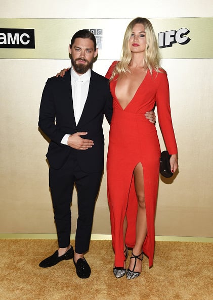 Tom Payne and Jennifer Akerman