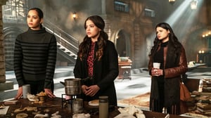 Charmed, Season 2 Episode 15 image