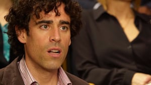 Episodes, Season 1 Episode 1 image