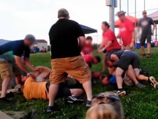 Neighborhood Wars, Season 2 Episode 5 image