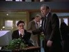 Lois & Clark: The New Adventures of Superman, Season 2 Episode 17 image