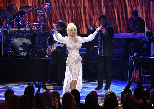 American Idol - Season 7 - Dolly Parton performs