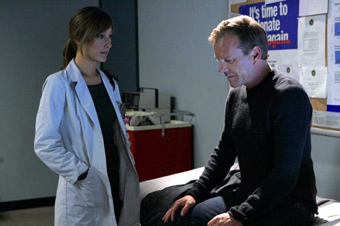 24 - Season 7 - "12:00 AM - 1:00 AM" - Christina Chang as Dr. Macer, Kiefer Sutherland as Jack Bauer