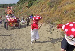 Beyond Geek, Season 2 Episode 1 image