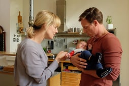 In All Friendship, Season 20 Episode 35 image