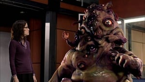 The Middleman, Season 1 Episode 1 image