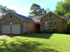 House Hunters, Season 100 Episode 7 image