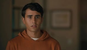 Love, Victor, Season 3 Episode 1 image