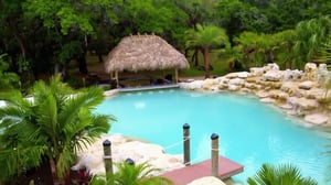 Insane Pools Off the Deep End, Season 3 Episode 2 image