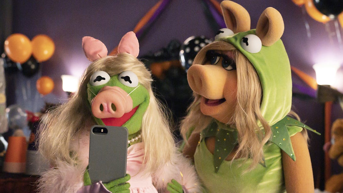 Kermit and Miss Piggy, Muppets Haunted Mansion