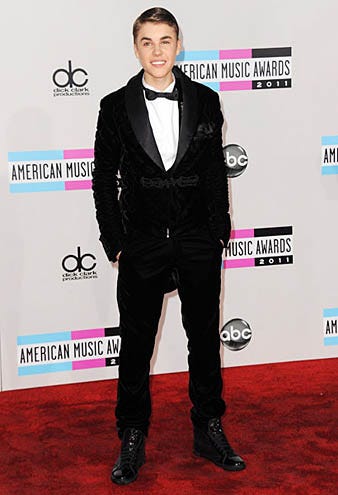 Justin Bieber - The 2011 American Music Awards, November 20, 2011