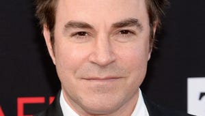 How I Met Your Mother: Revenge's Roger Bart to Help with Barney and Robin's Big Day