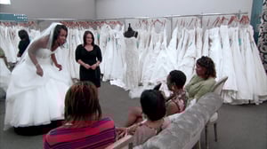 I Found the Gown, Season 1 Episode 6 image