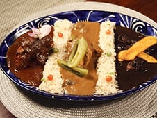 Bizarre Foods: Delicious Destinations, Season 5 Episode 18 image