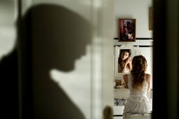 Gran Hotel, Season 3 Episode 12 image