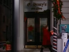 Due South, Season 1 Episode 10 image