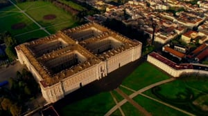 World's Greatest Palaces, Season 1 Episode 3 image