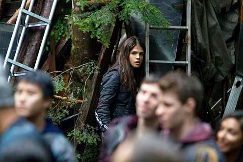 The 100 - Season 1 - "Unity Day" - Marie Avgeropoulos